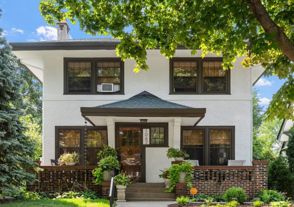 Stucco Painting Minneapolis | Paris Painting