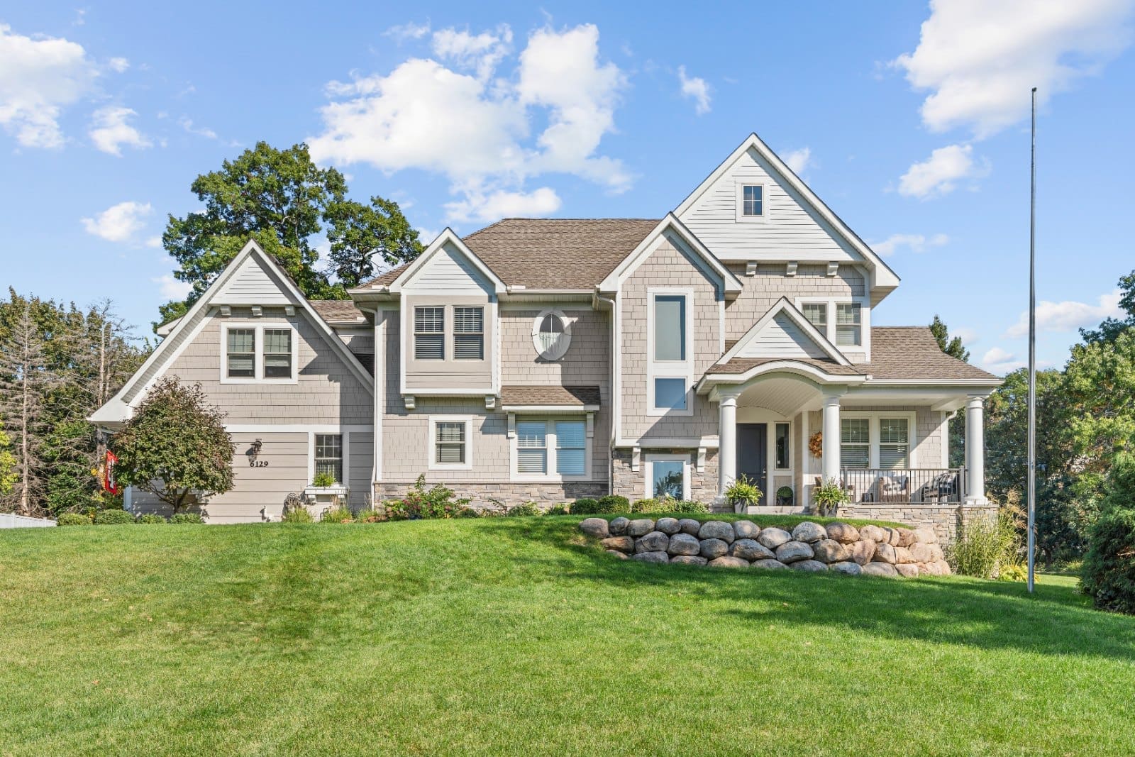 High-end exterior repaint in Edina